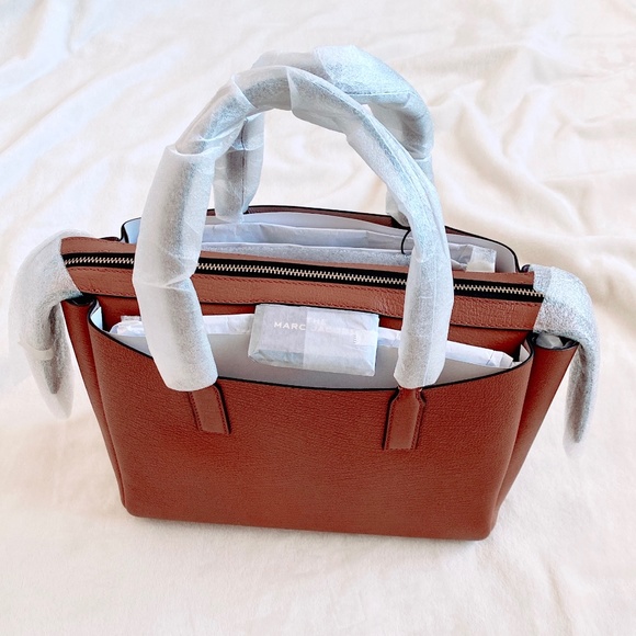 Brand-new with tag Authentic Marc Jacobs Brown Leather Handbag Bag - Picture 3 of 7